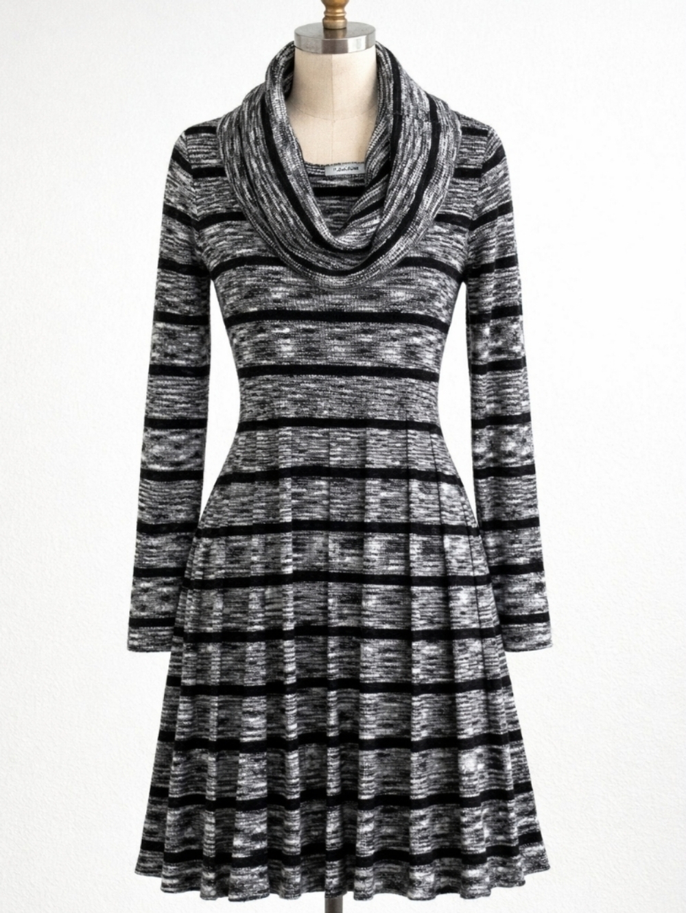 Calvin Klein Black White Cowl Neck Sweater Dress Fit N Flare Pleated Winter XL